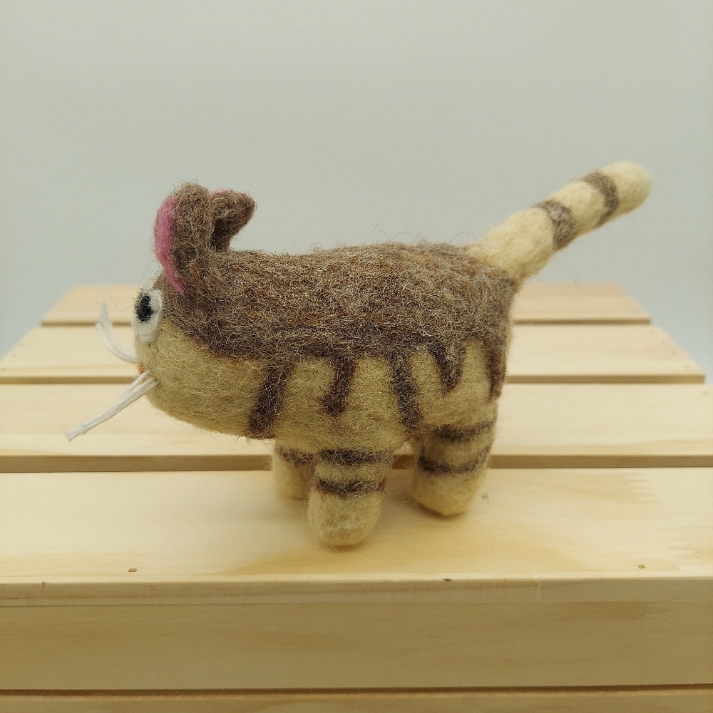 Felted Wool 7” Cat Cute Striped Tiger - Picture 2 of 4